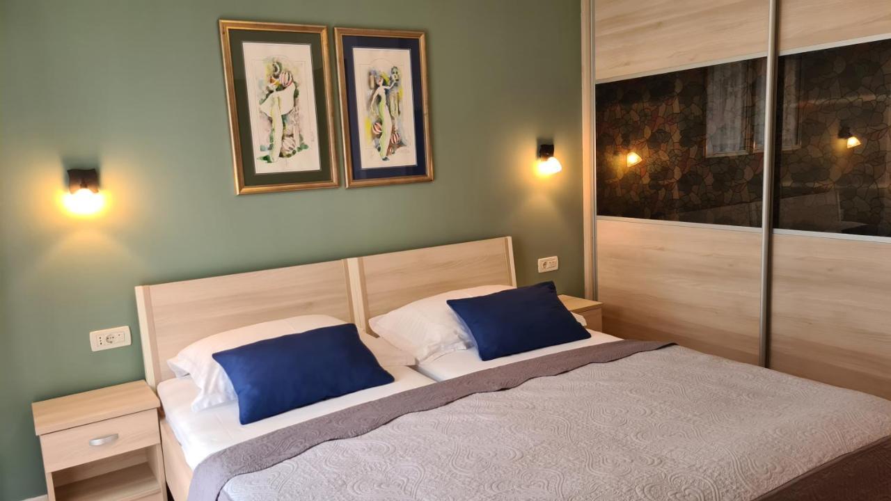 Villa Amalia Apartment 2 Малинска Екстериор снимка
