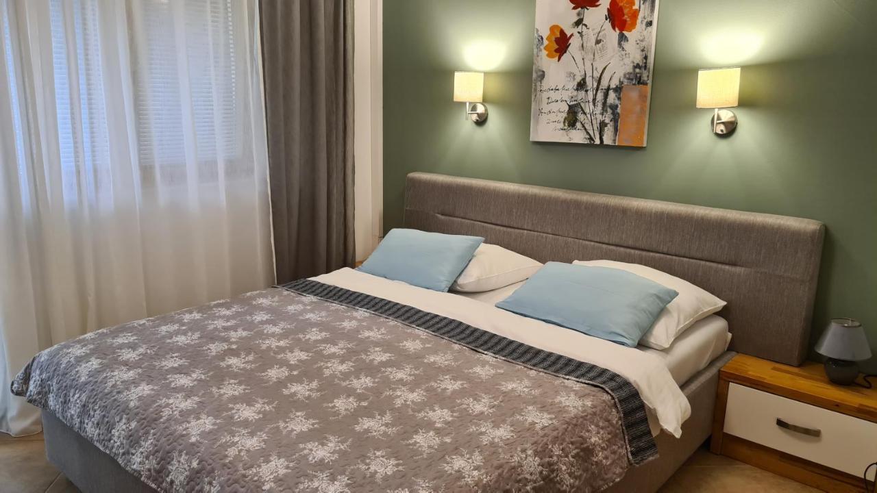 Villa Amalia Apartment 2 Малинска Екстериор снимка