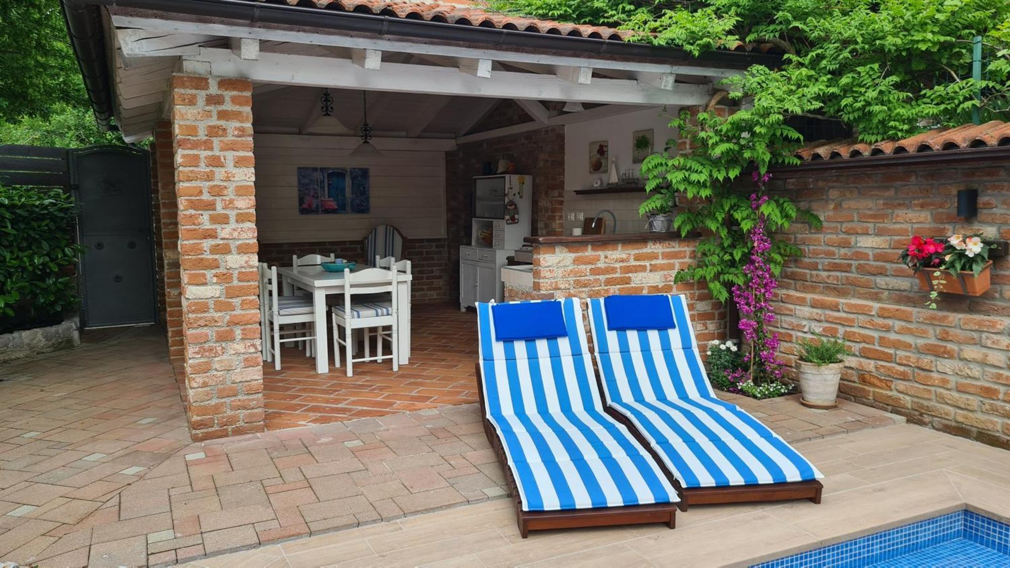 Villa Amalia Apartment 2 Малинска Екстериор снимка
