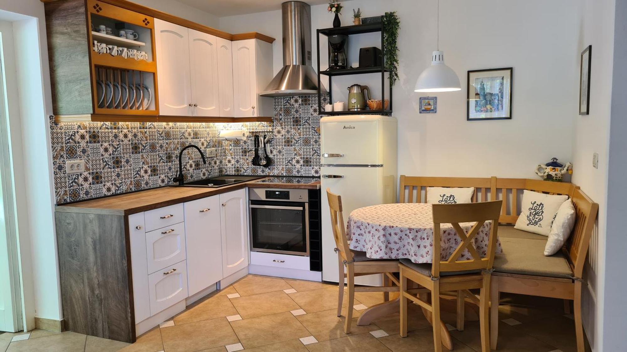 Villa Amalia Apartment 2 Малинска Екстериор снимка